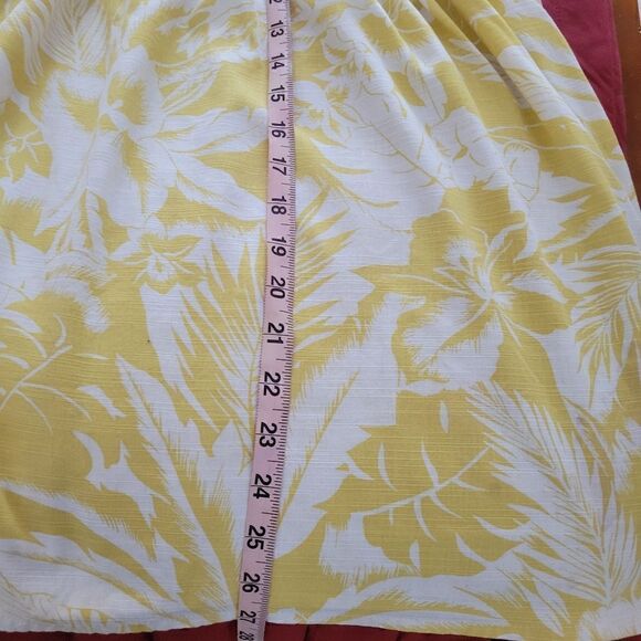 Beautiful yellow and white summer dress - Picture 4 of 7